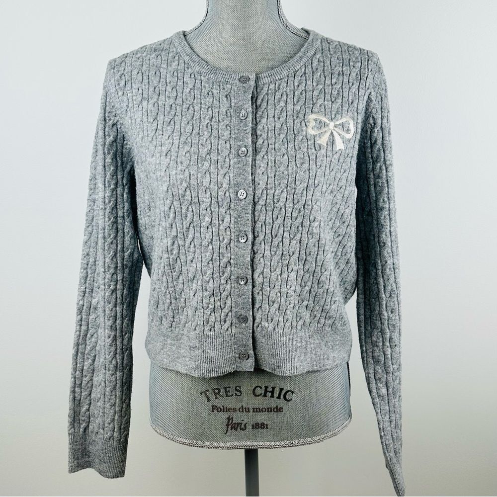 Mustard Seed Women’s SZ M Gray Cable Knit Cardigan Sweater Bow Detail Party